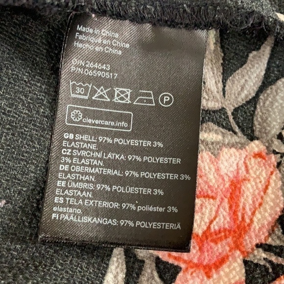 H&M floral belted kimono style top - Picture 8 of 8